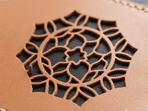 విజువల్ లేజర్ కంట్రోలర్ మరియు నాన్-విజువల్ లేజర్ కంట్రోలర్.